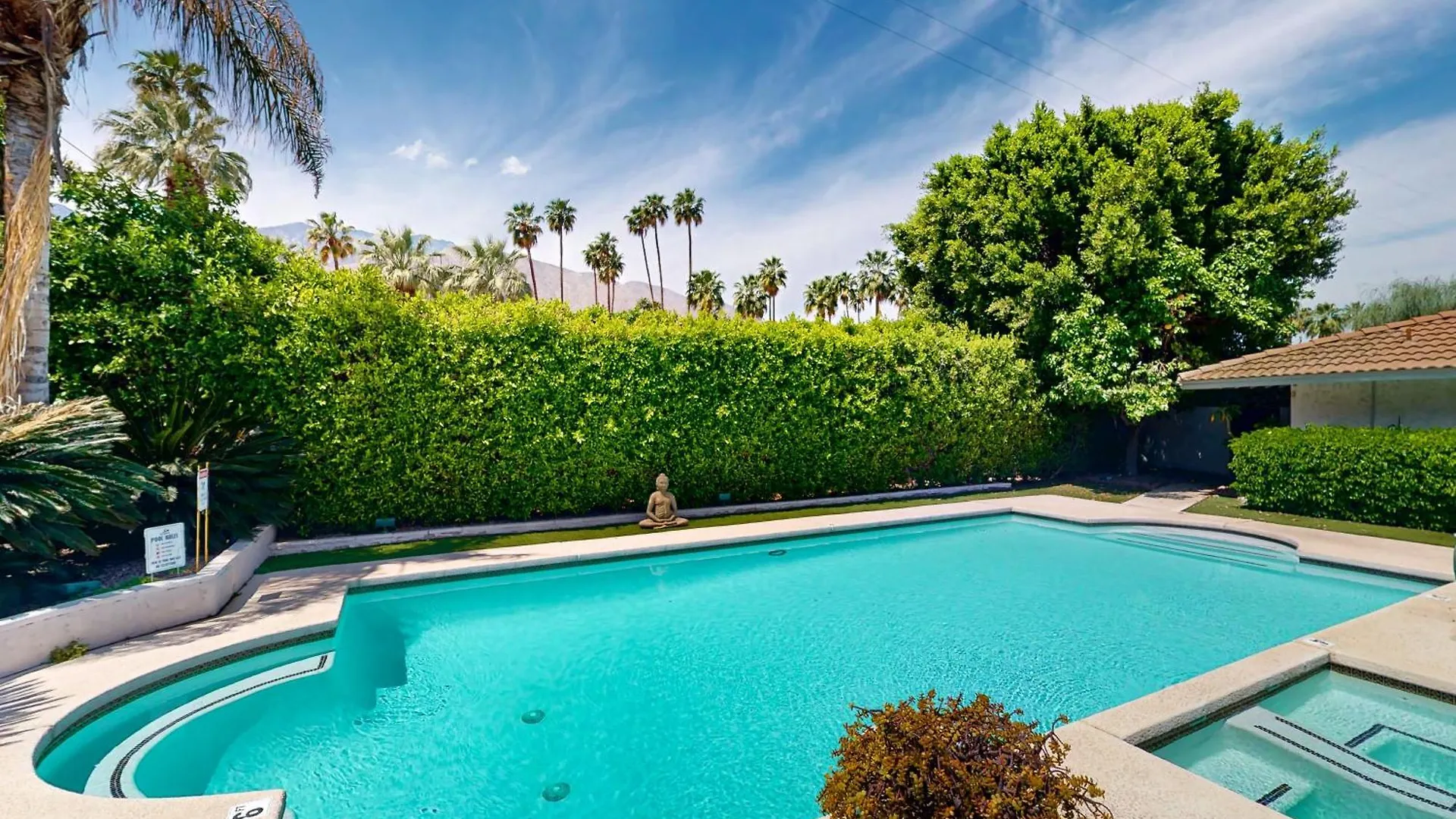 Holiday home South Palm Springs Paradise Permit# 3589
